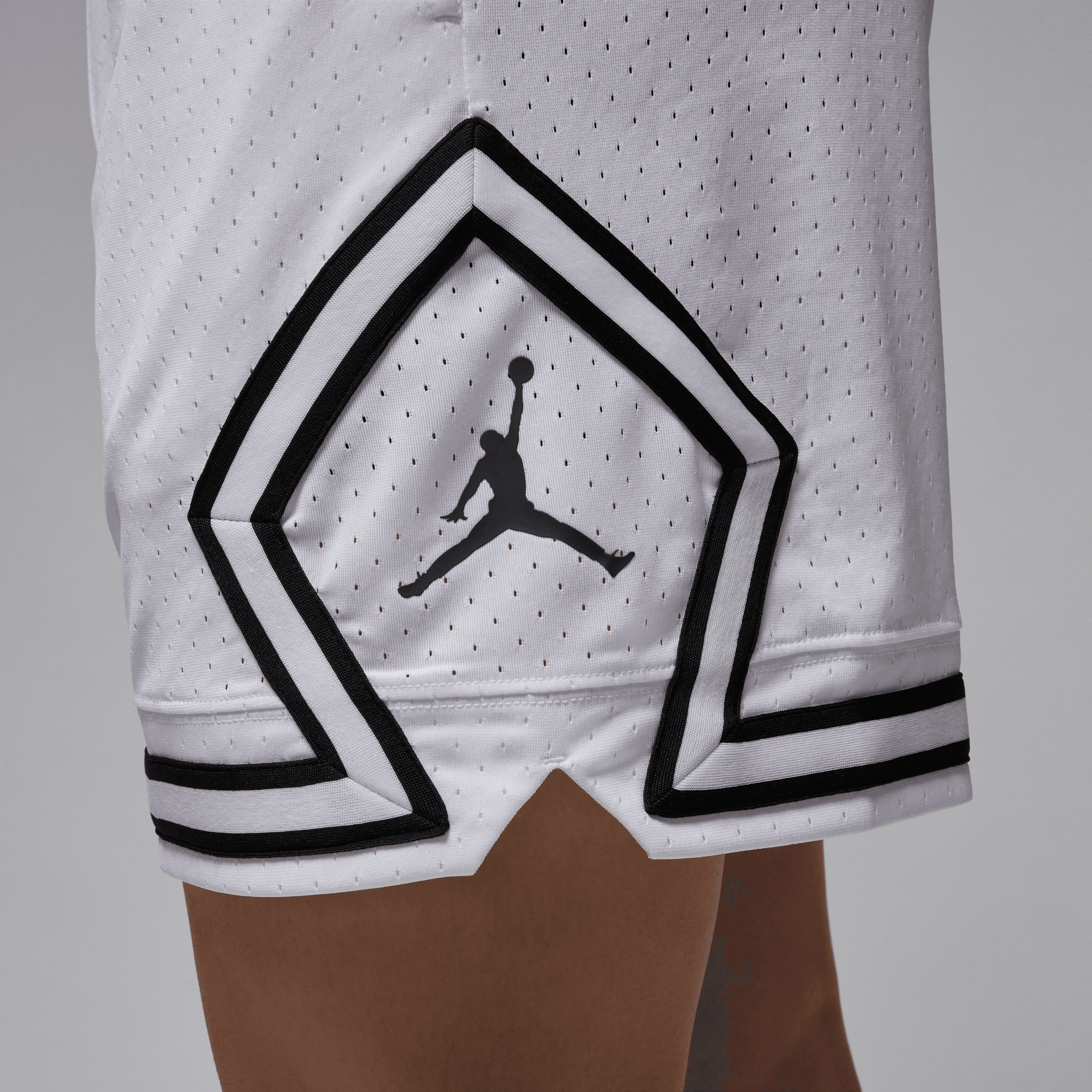 Jordan Sport Men's Dri-FIT Mesh Diamond Shorts