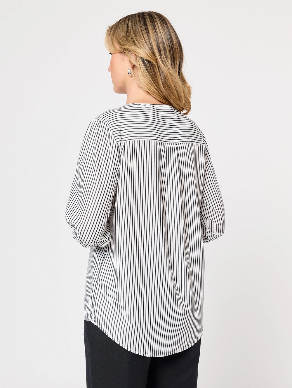 Lura 3/4 Sleeve Shirt