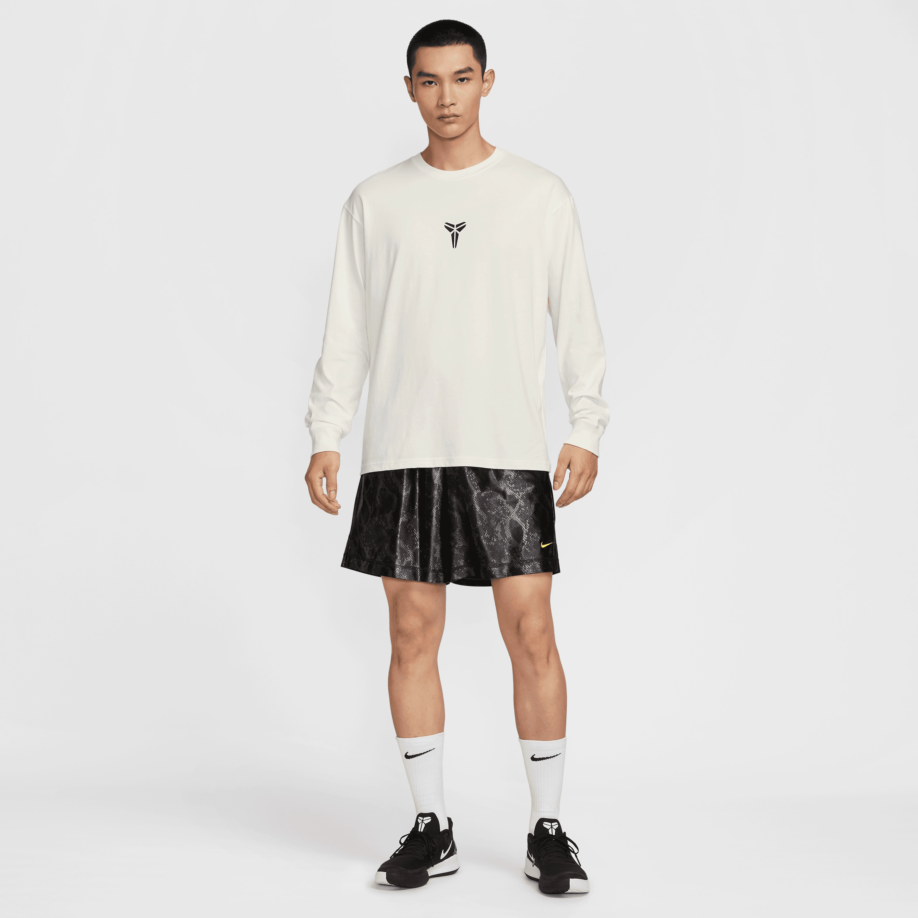 Nike Kobe 'Year of the Mamba' Men's Max90 Long-Sleeve T-Shirt